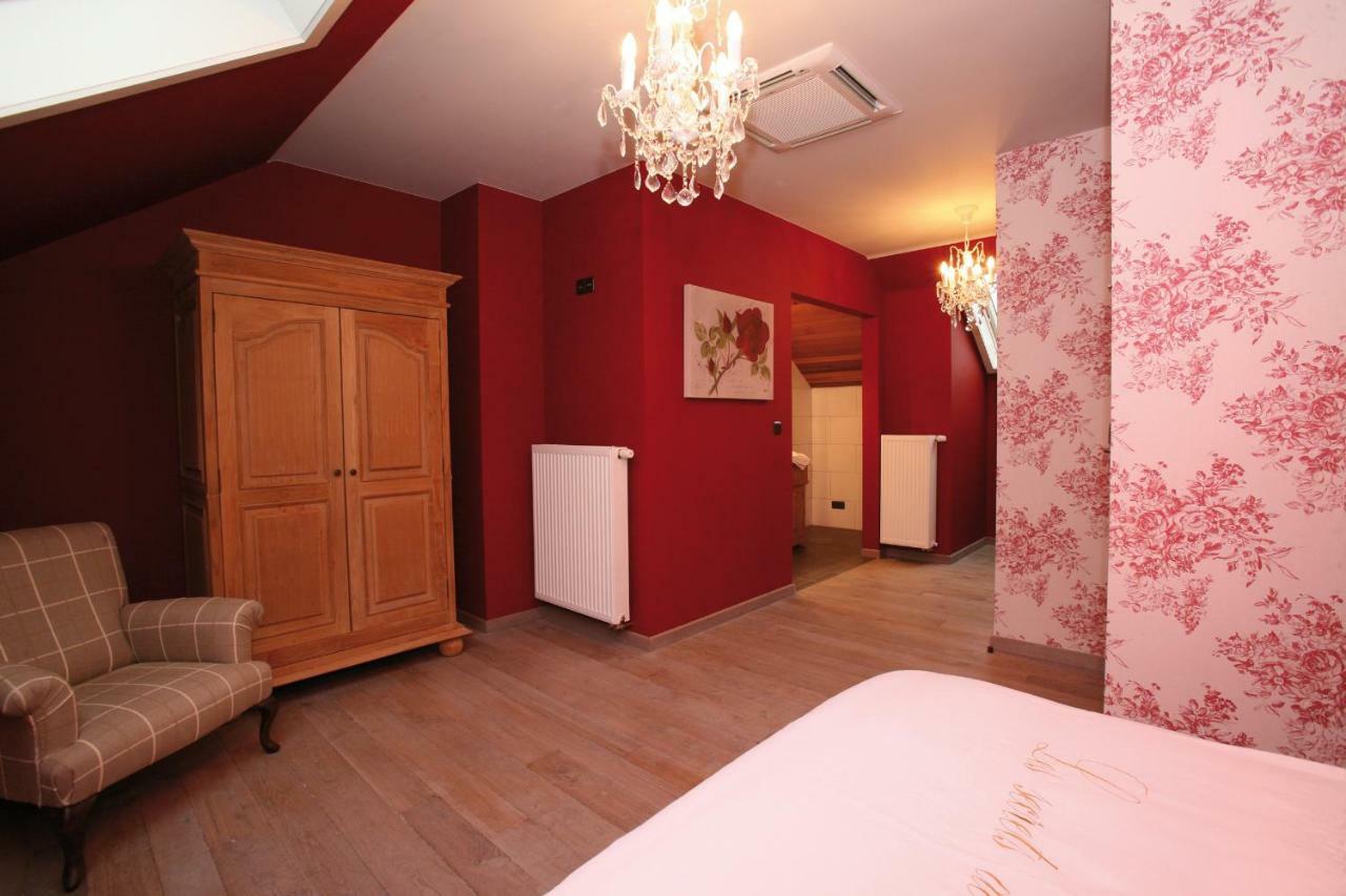 B&B Les Secrets De La Vie Celles  Bagian luar foto